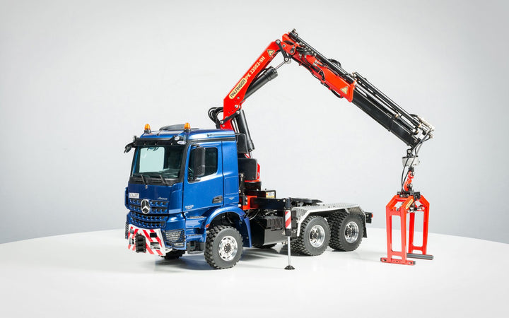 Arocs 3-Achs-Sattelzugmaschine Palfinger Ladekran
