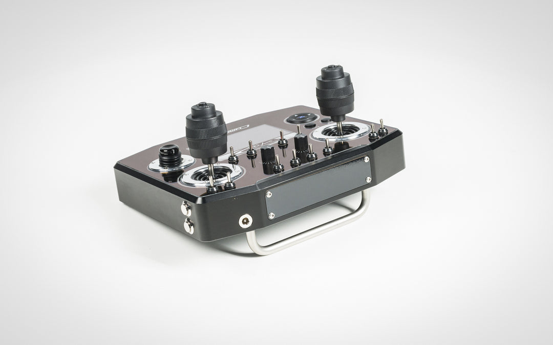 Commander SA-1000 mit 3D Joysticks