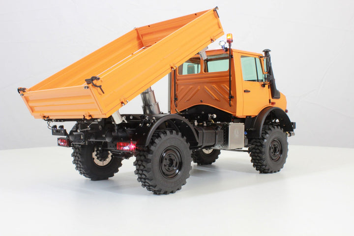 UNIMOG 3.250 mit Kippbrücke und Fronthydraulik