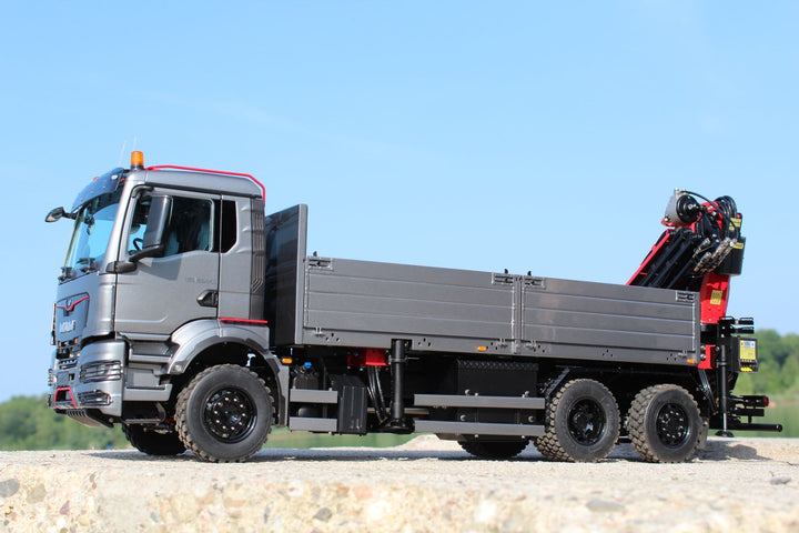 TGS 3-Achs-Baustoff-LKW, Palfinger Heckladekran